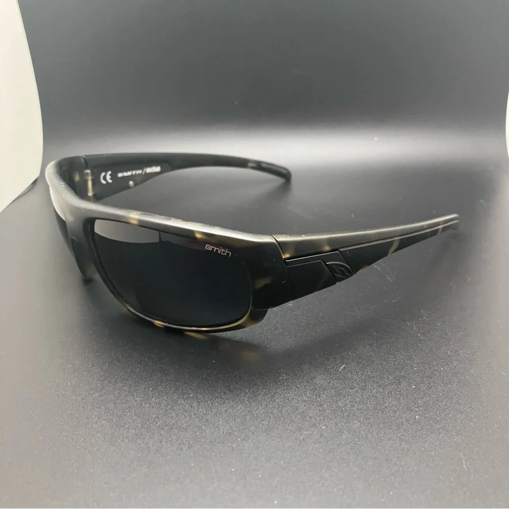 SMITH Black and Tortoise Sunglasses - Picture 2 of 9